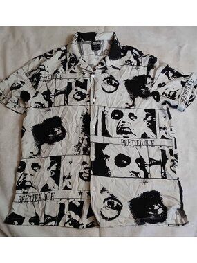 Beetlejuice Button front Shirt Size Large Rayon Short Sleeve